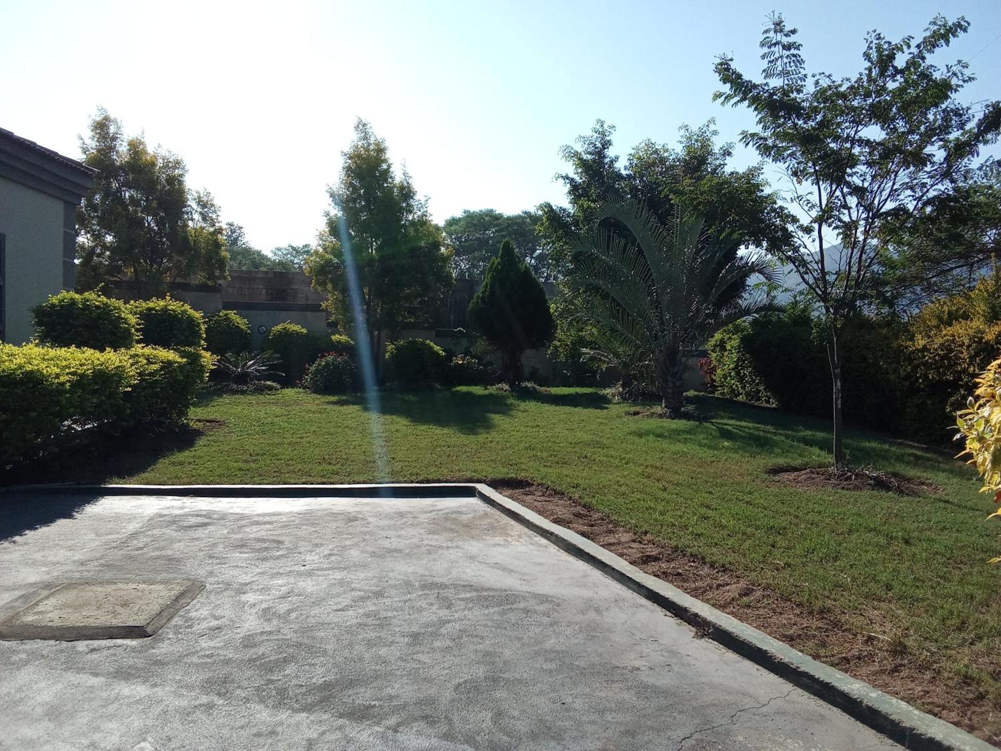 The Classic House B&B Manzini Bagian luar foto